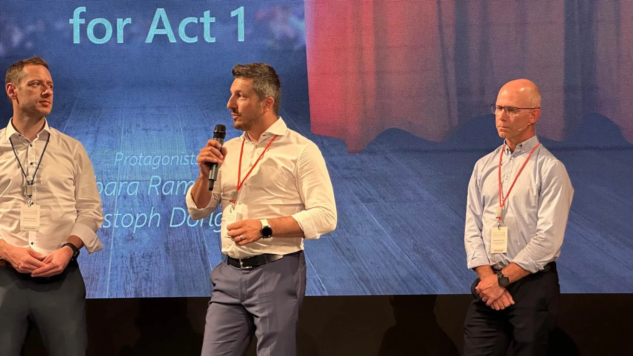 Foto von CTE-COO Andreas Langer bei einem Vortrag an der zenonIZE 2023.